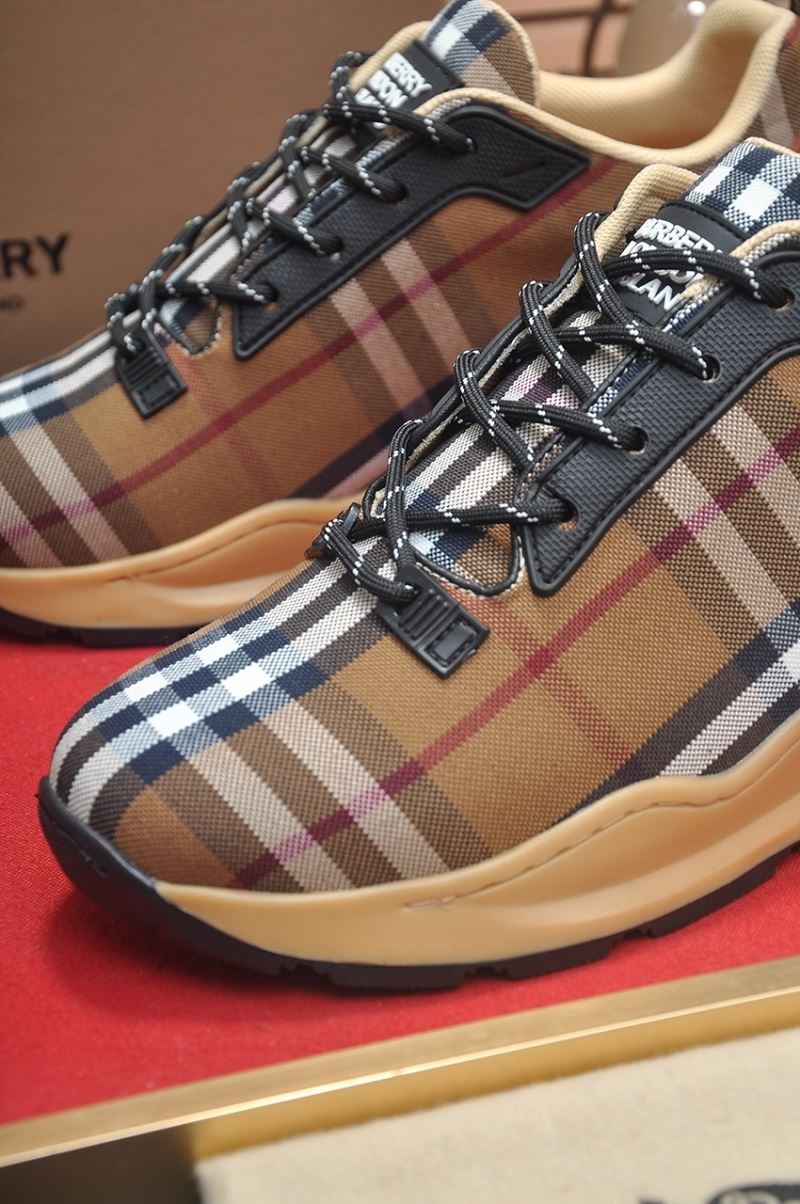 Burberry Low Shoes